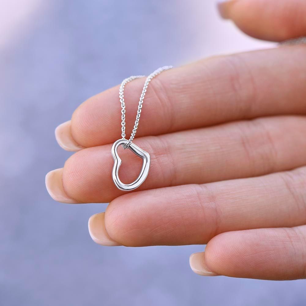 To My Girlfriend | Right | Delicate Heart Necklace